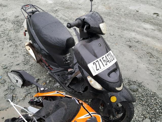 L9NTEACB9G1000375 - 2016 OTHR SCOOTER BLACK photo 1