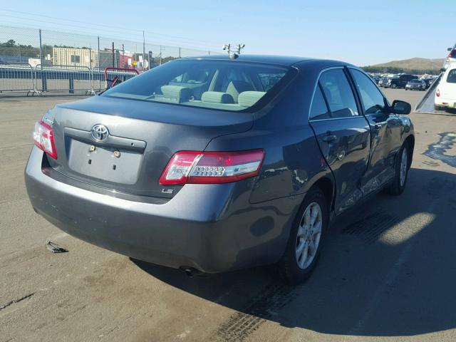 4T1BF3EK3BU647986 - 2011 TOYOTA CAMRY BASE GRAY photo 4