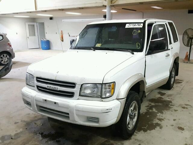 JACDJ58X0Y7J00355 - 2000 ISUZU TROOPER S WHITE photo 2