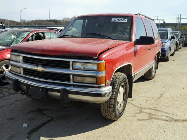 1GNEK13R9TJ325641 - 1996 CHEVROLET TAHOE K150 RED photo 2