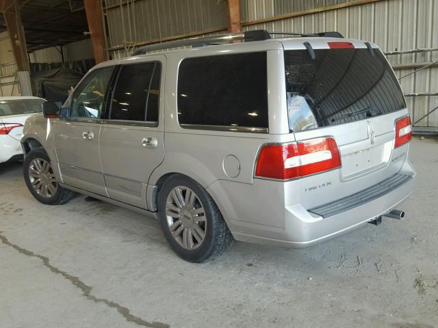 5LMFU27547LJ08117 - 2007 LINCOLN NAVIGATOR SILVER photo 3