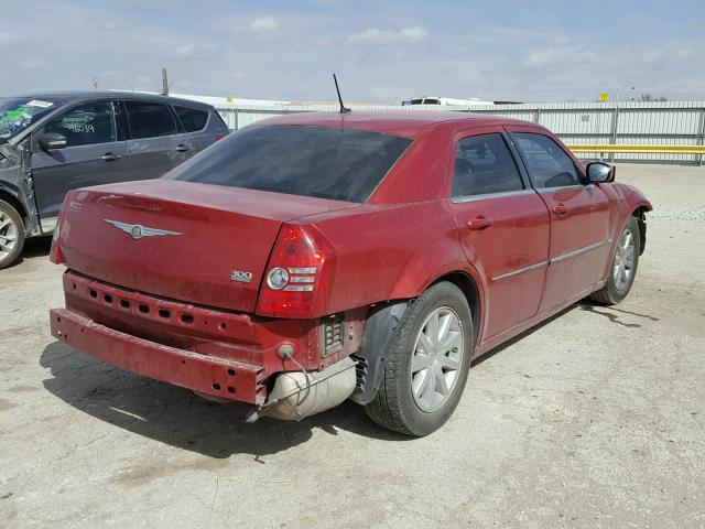 2C3LA53G28H149148 - 2008 CHRYSLER 300 TOURIN RED photo 4