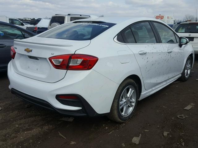 1G1BE5SM8J7105569 - 2018 CHEVROLET CRUZE LT WHITE photo 4