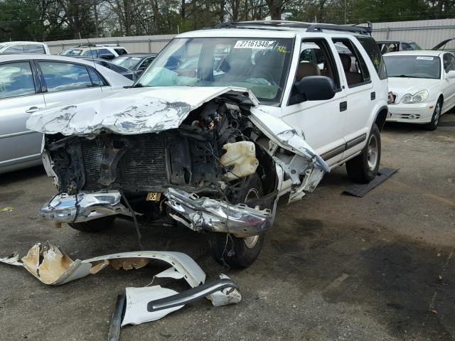 1GNCS13W3X2117140 - 1999 CHEVROLET BLAZER WHITE photo 2