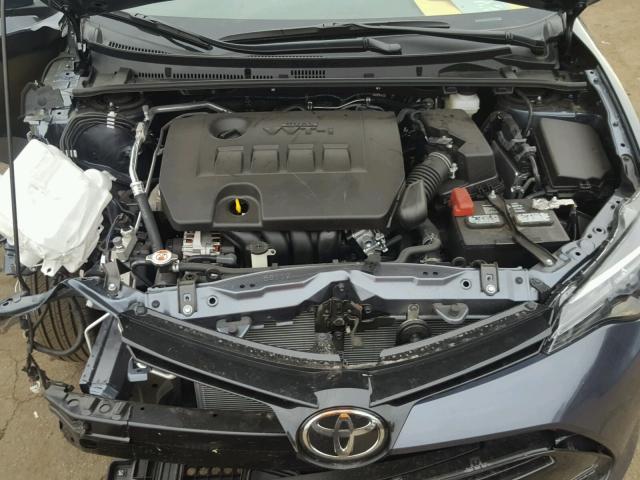 2T1BURHE0JC026929 - 2018 TOYOTA COROLLA L GRAY photo 7