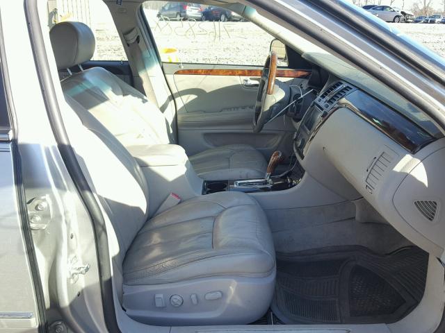 1G6KD57977U152510 - 2007 CADILLAC DTS GRAY photo 5