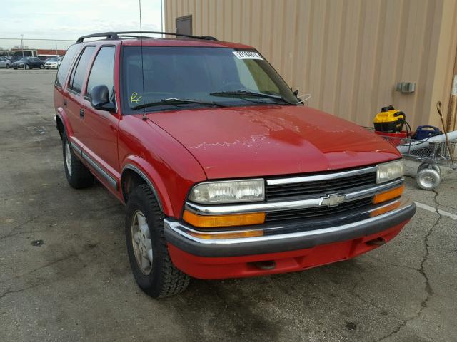 1GNDT13W3W2262484 - 1998 CHEVROLET BLAZER RED photo 1