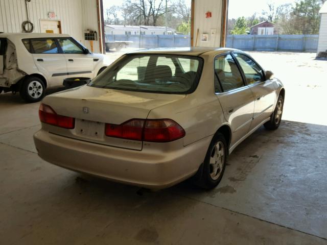 JHMCG6587YC030440 - 2000 HONDA ACCORD EX GOLD photo 4