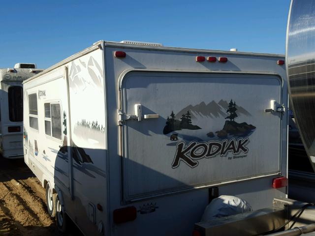 47CTS5J276J163203 - 2006 KODI TRAILER WHITE photo 3