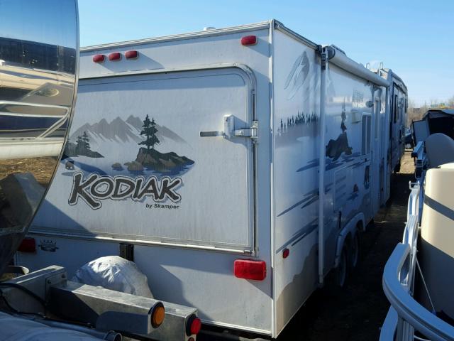 47CTS5J276J163203 - 2006 KODI TRAILER WHITE photo 4