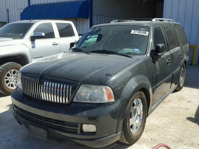 5LMFU27516LJ21079 - 2006 LINCOLN NAVIGATOR BLACK photo 2