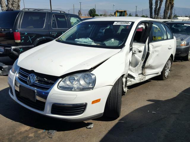 3VWJZ7AJ2AM023253 - 2010 VOLKSWAGEN JETTA S WHITE photo 2