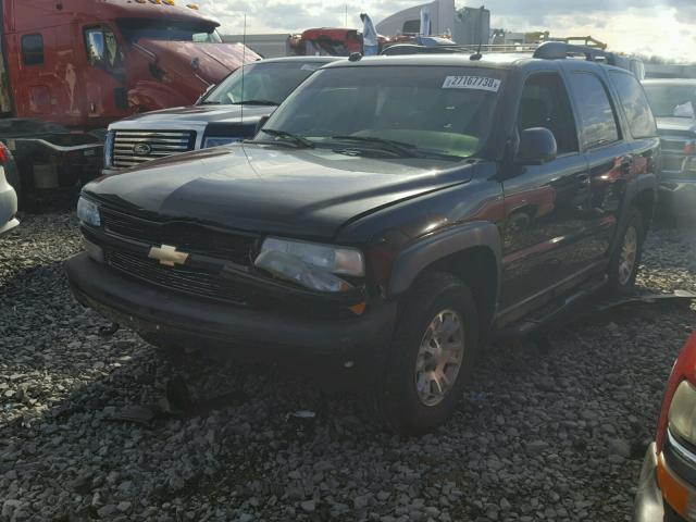 1GNEC13T55R211567 - 2005 CHEVROLET TAHOE C150 BLACK photo 2