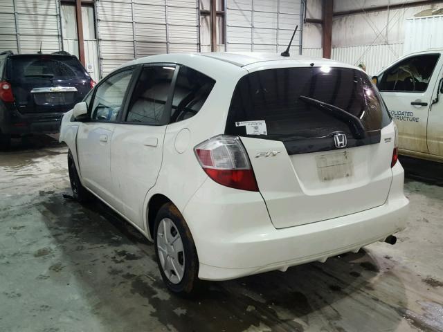 JHMGE8H32DC056893 - 2013 HONDA FIT WHITE photo 3