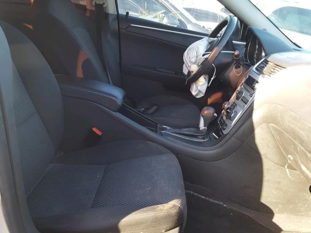 1G1ZC5EU9BF381220 - 2011 CHEVROLET MALIBU 1LT 银色 照片 5