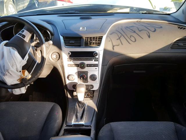 1G1ZC5EU9BF381220 - 2011 CHEVROLET MALIBU 1LT 银色 照片 9