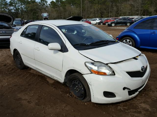 JTDBT4K35A1359919 - 2010 TOYOTA YARIS WHITE photo 1