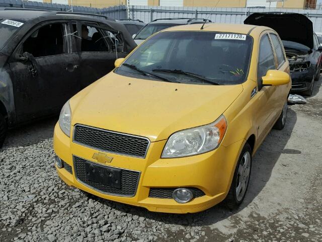 KL1TV65E59B370861 - 2009 CHEVROLET AVEO LS YELLOW photo 2