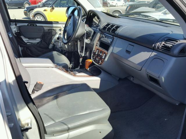4JGAB72E4XA077583 - 1999 MERCEDES-BENZ ML 430 Silber Foto 5