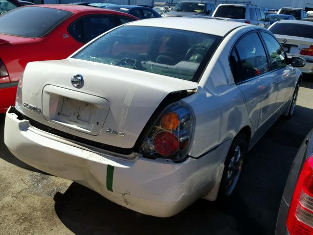 1N4AL11D02C290556 - 2002 NISSAN ALTIMA BAS WHITE photo 4