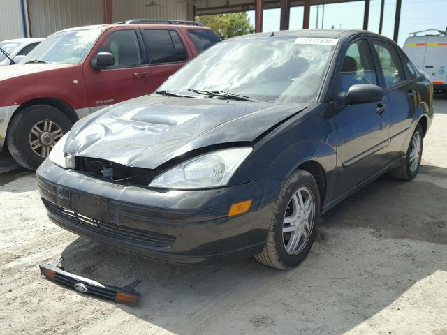 1FAFP34P61W117178 - 2001 FORD FOCUS SE BLACK photo 2