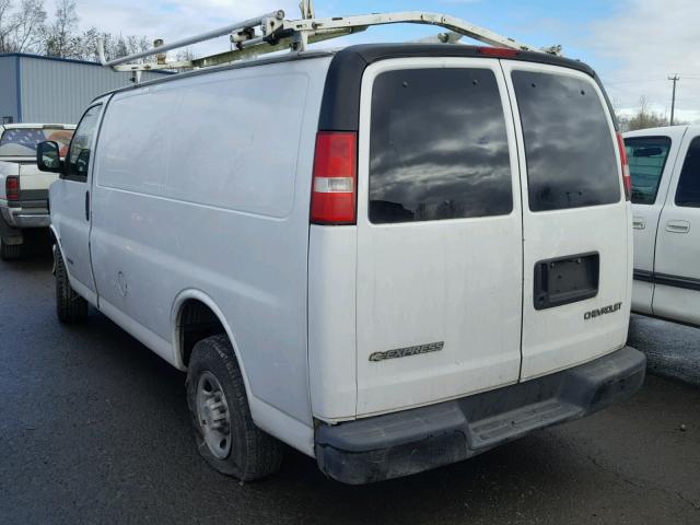 1GCGG25V361260048 - 2006 CHEVROLET EXPRESS G2 WHITE photo 3