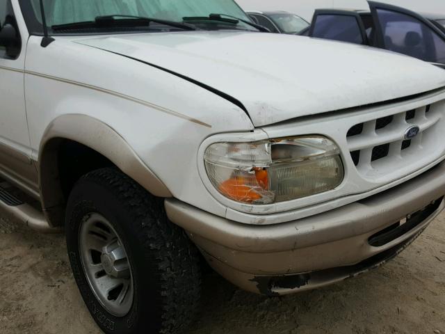 1FMYU22E6WUB96549 - 1998 FORD EXPLORER WHITE photo 9