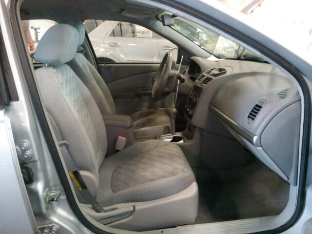 1G1ZT548X4F211231 - 2004 CHEVROLET MALIBU LS ნაცრისფერი ფოტო 5