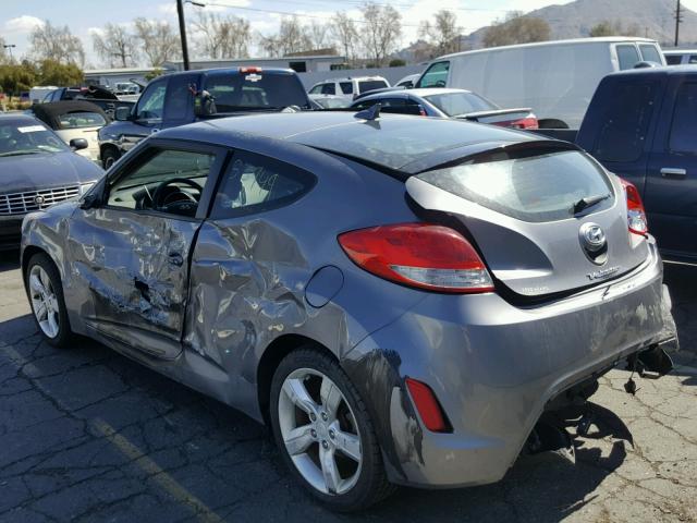 KMHTC6AD3DU169545 - 2013 HYUNDAI VELOSTER B GRAY photo 3