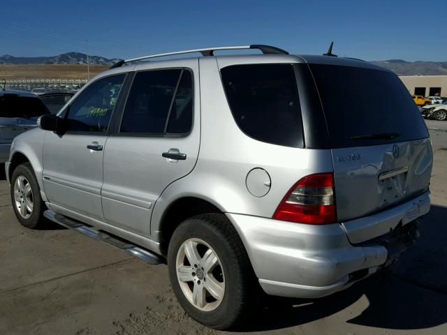 4JGAB57E65A546330 - 2005 MERCEDES-BENZ ML 350 SILVER photo 3