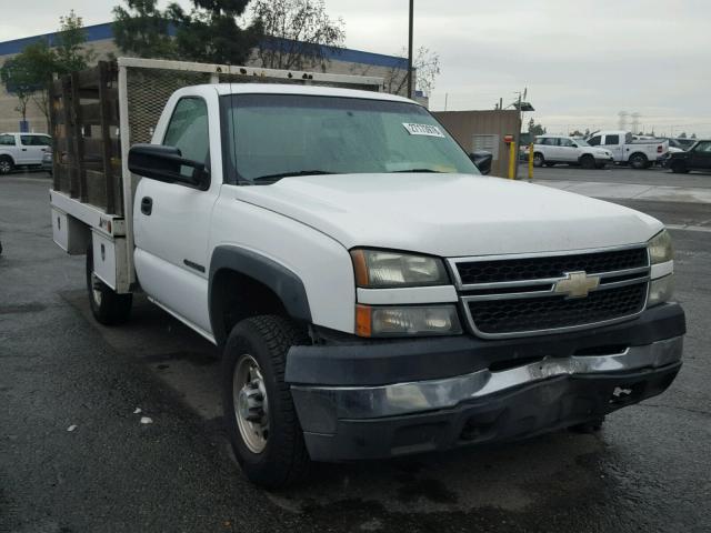 1GCHC24U47E123512 - 2007 CHEVROLET SILVERADO WHITE photo 1