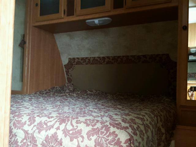 4YDT30522AT412285 - 2010 PASSPORT TRAVELTRLR WHITE photo 5