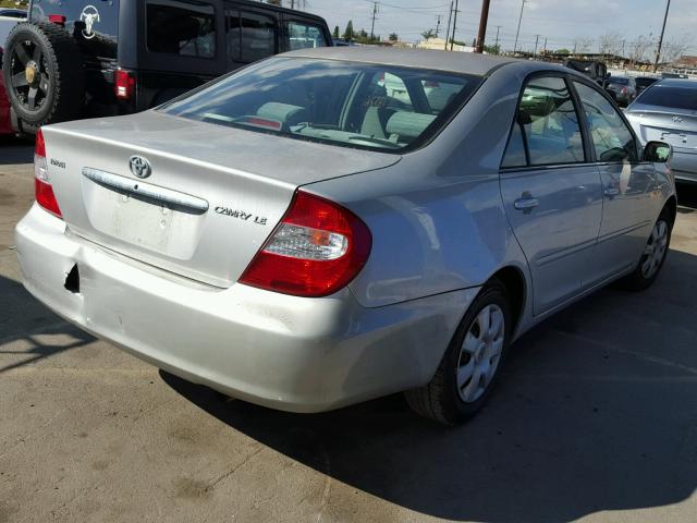 4T1BE32K74U877962 - 2004 TOYOTA CAMRY LE SILVER photo 4