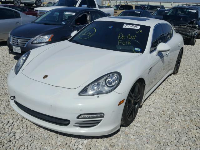 WP0AD2A77DL045389 - 2013 PORSCHE PANAMERA S WHITE photo 2