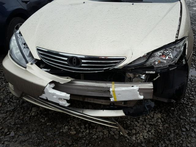 JTDBE32K553032832 - 2005 TOYOTA CAMRY LE CHARCOAL photo 9