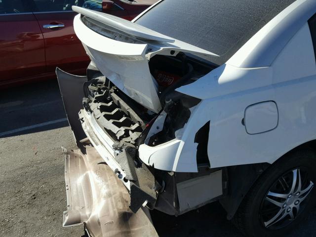 1G8AJ52FX3Z136436 - 2003 SATURN ION LEVEL WHITE photo 9