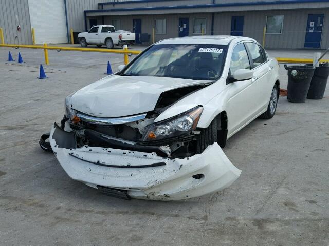 1HGCP3F85BA006155 - 2011 HONDA ACCORD EX- WHITE photo 2