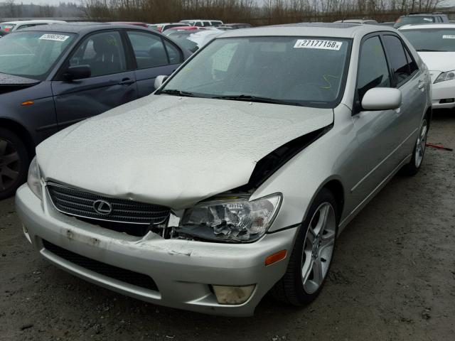 JTHBD182610030953 - 2001 LEXUS IS 300 SILVER photo 2