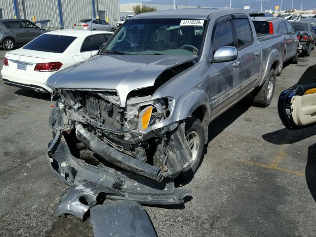 5TBDT44106S533354 - 2006 TOYOTA TUNDRA DOU SILVER photo 2