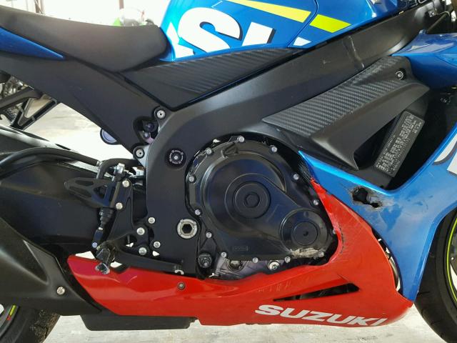 JS1GR7MA6G2100192 - 2016 SUZUKI GSX-R750 BLUE photo 7