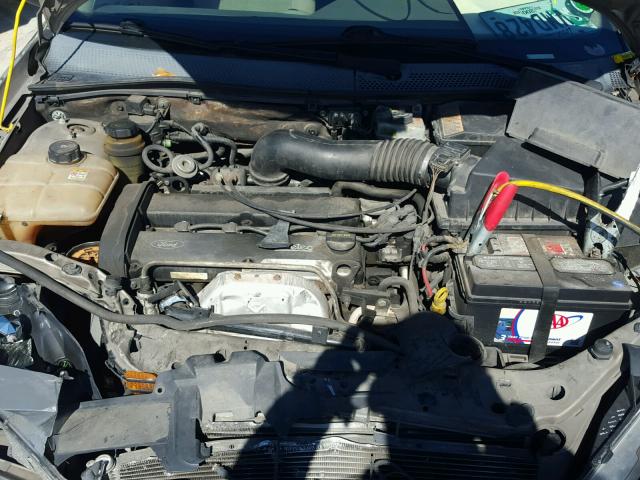 1FAFP34324W127160 - 2004 FORD FOCUS SE C BROWN photo 7