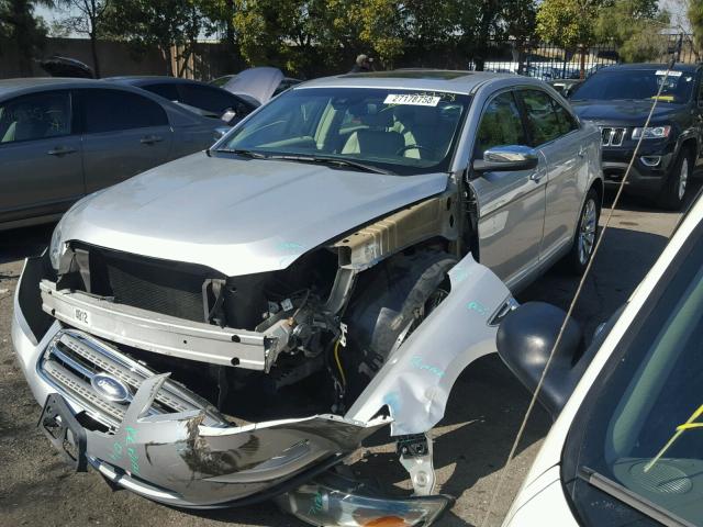 1FAHP2FW4AG143845 - 2010 FORD TAURUS LIM SILVER photo 2