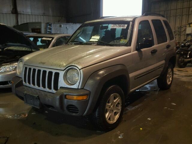 1J4GL48K52W311940 - 2002 JEEP LIBERTY SP SILVER photo 2