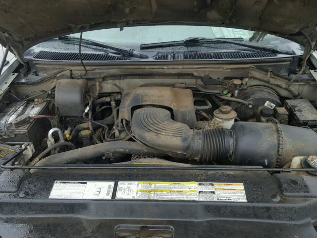 1FMRU17L0XLB79193 - 1999 FORD EXPEDITION GREEN photo 7