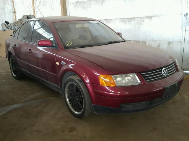 WVWMD63B8XE517839 - 1999 VOLKSWAGEN PASSAT GLS RED photo 1