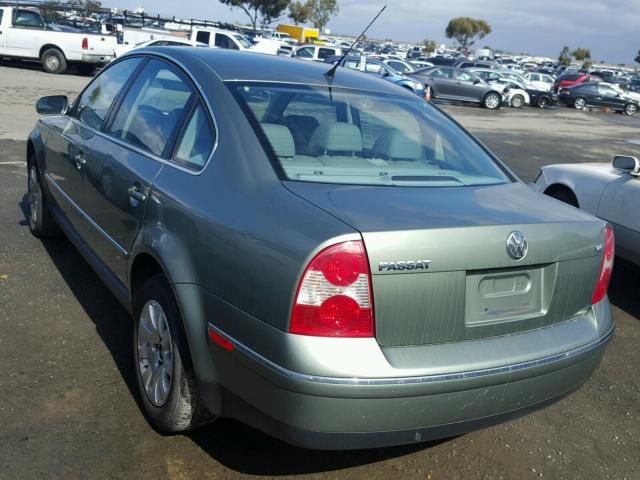 WVWPH63B51E145661 - 2001 VOLKSWAGEN PASSAT GLS GREEN photo 3