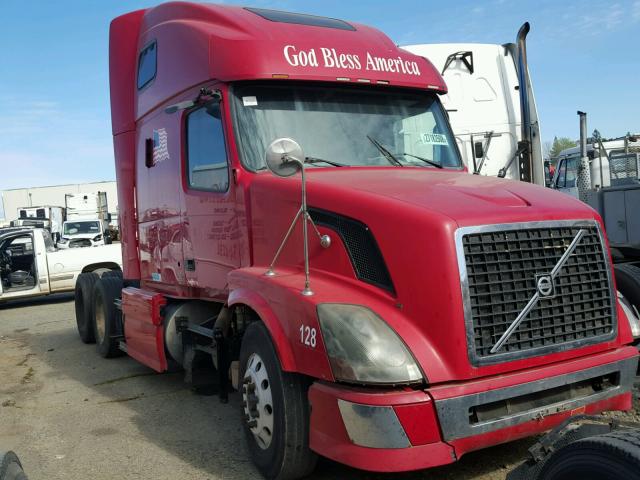 4V4NC9TG98N496722 - 2008 VOLVO VN VNL RED photo 1