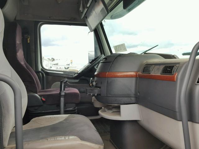 4V4NC9TG75N373867 - 2005 VOLVO VN VNL WHITE photo 5