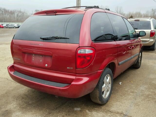 1D4GP45R96B747685 - 2006 DODGE CARAVAN SX RED photo 4