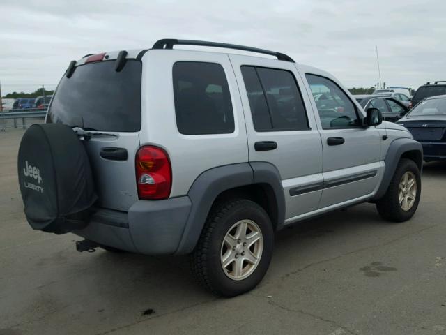 1J4GL48K14W220909 - 2004 JEEP LIBERTY SP SILVER photo 4